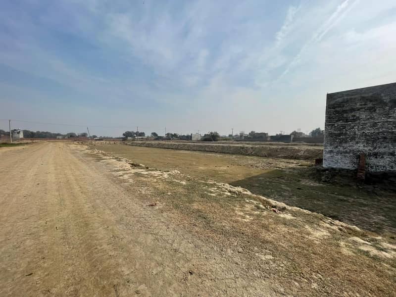 5 marla plot for sale umar block 1