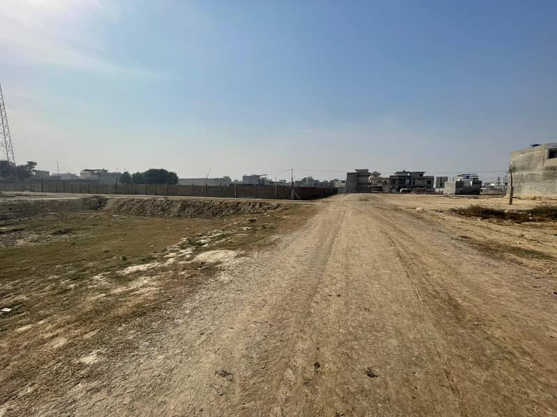 5 marla plot for sale umar block 3