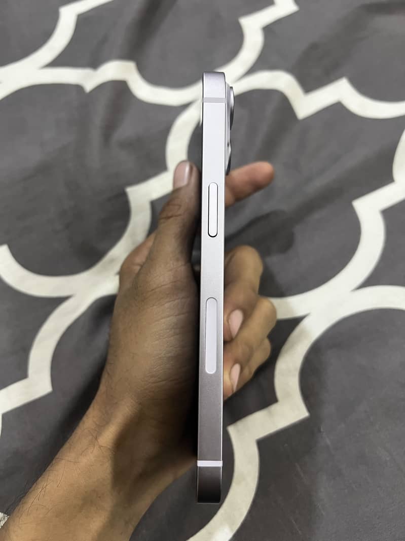 Apple iPhone 14 1