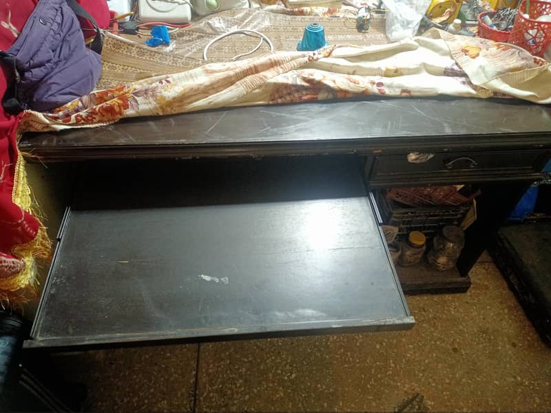 Computer Table 3