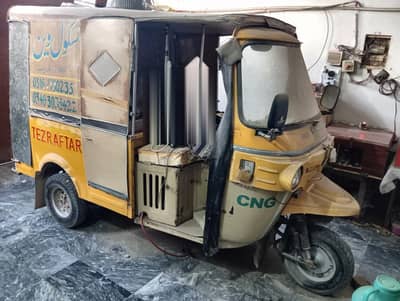 TezRaftaar 6 seater rickshaw