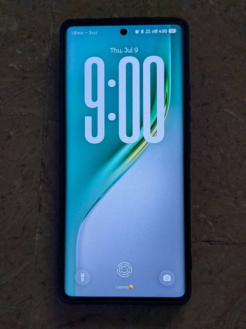 Tecno CAMON 40 Pro 0