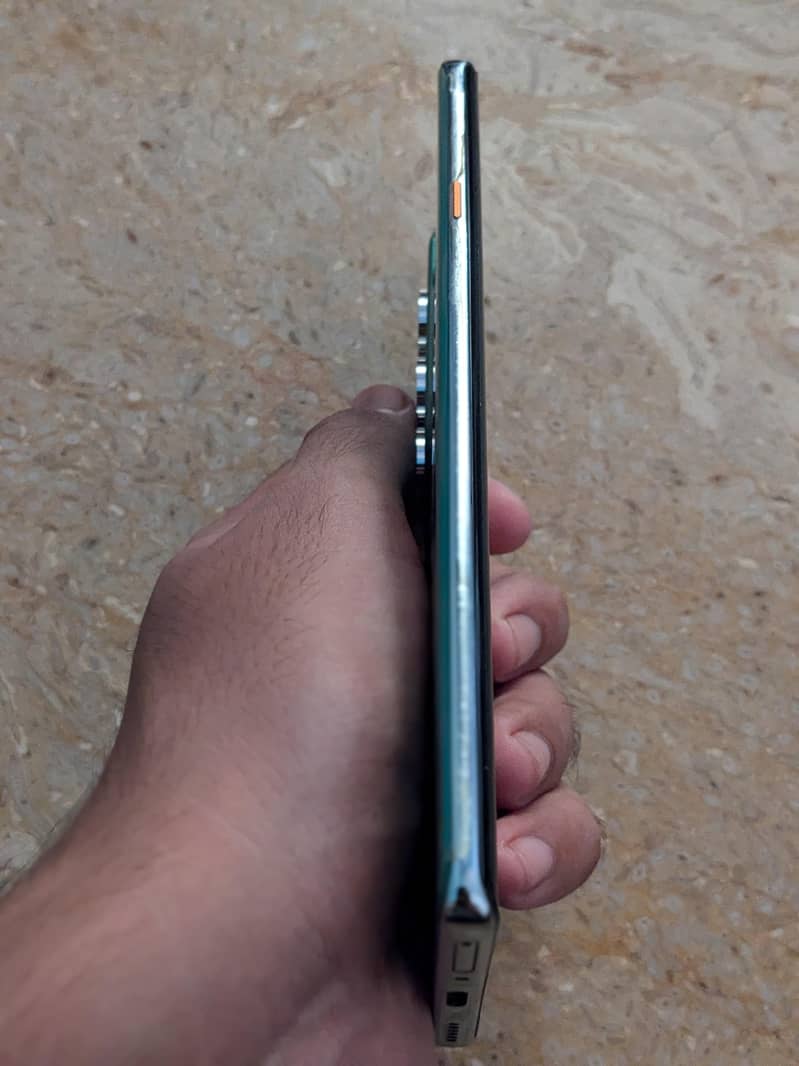 Tecno CAMON 40 Pro 3