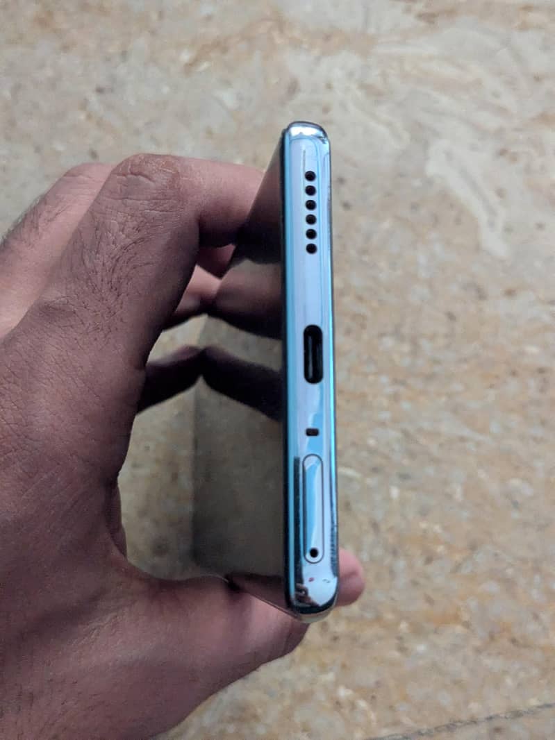 Tecno CAMON 40 Pro 5