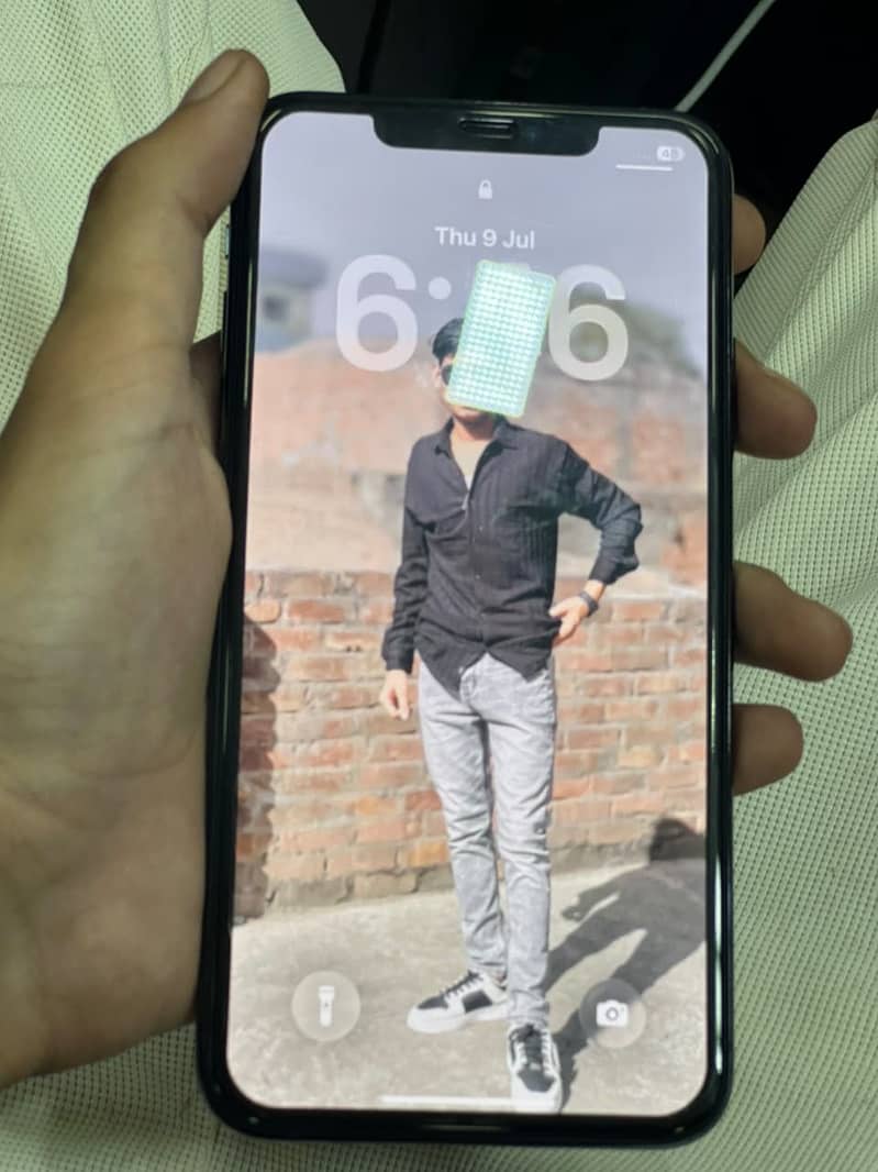 Apple iPhone 11 Pro Max 5