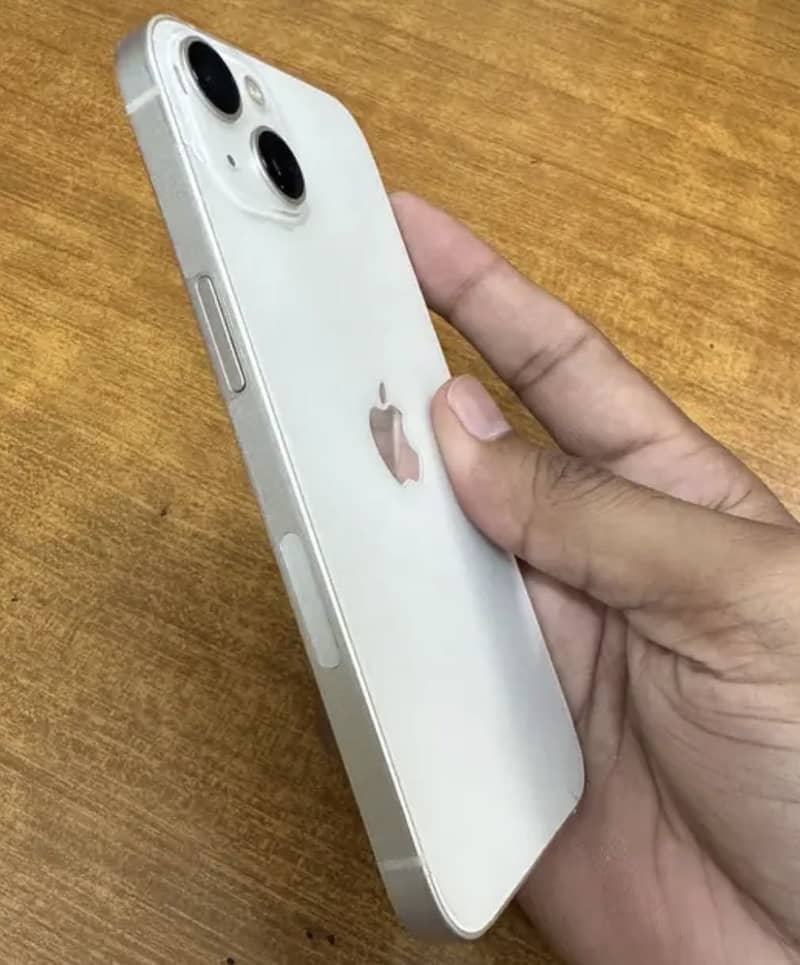 Apple iPhone 13 3