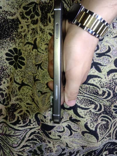 Apple iPhone XR covered to 15 pro 64 jb
