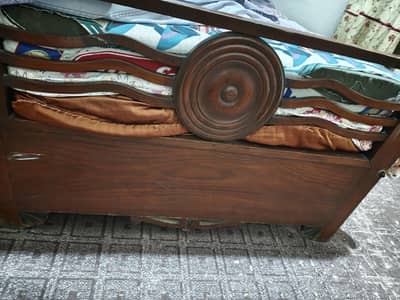 Antique single beds