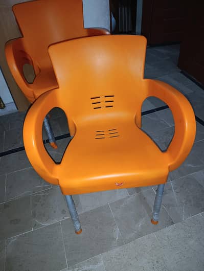 chairs of fello