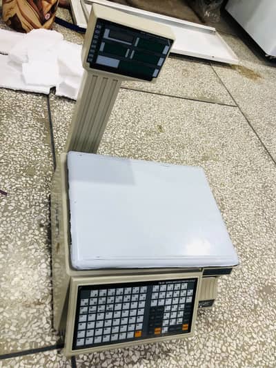 Weight scale