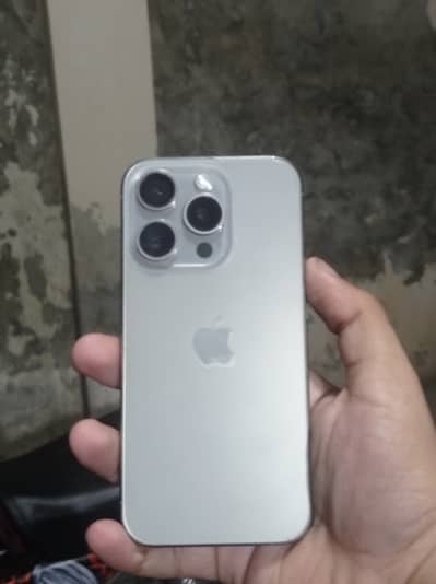 Iphone 15 pro natural titanium 128GB good condition water pack