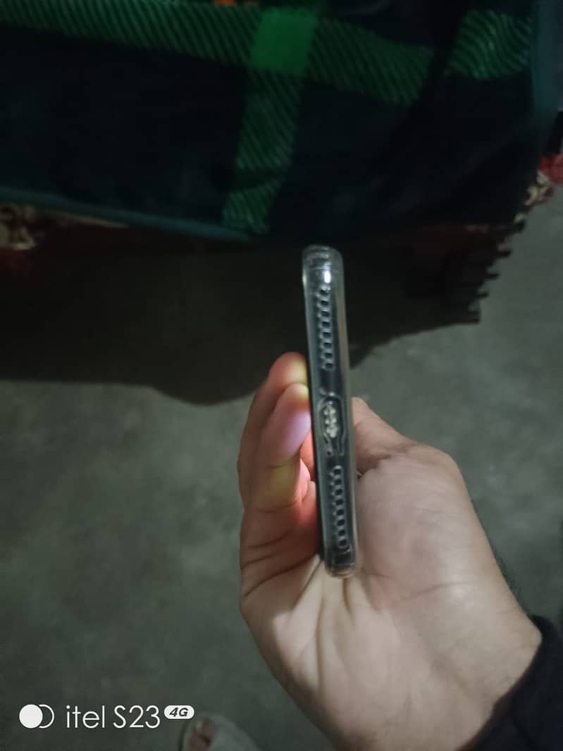 Apple iPhone 8 Plus 0