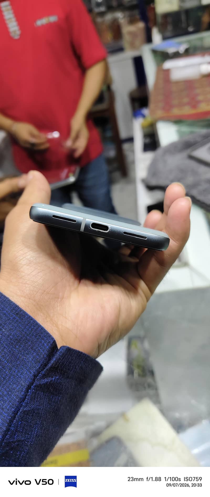 Google Pixel 8 2