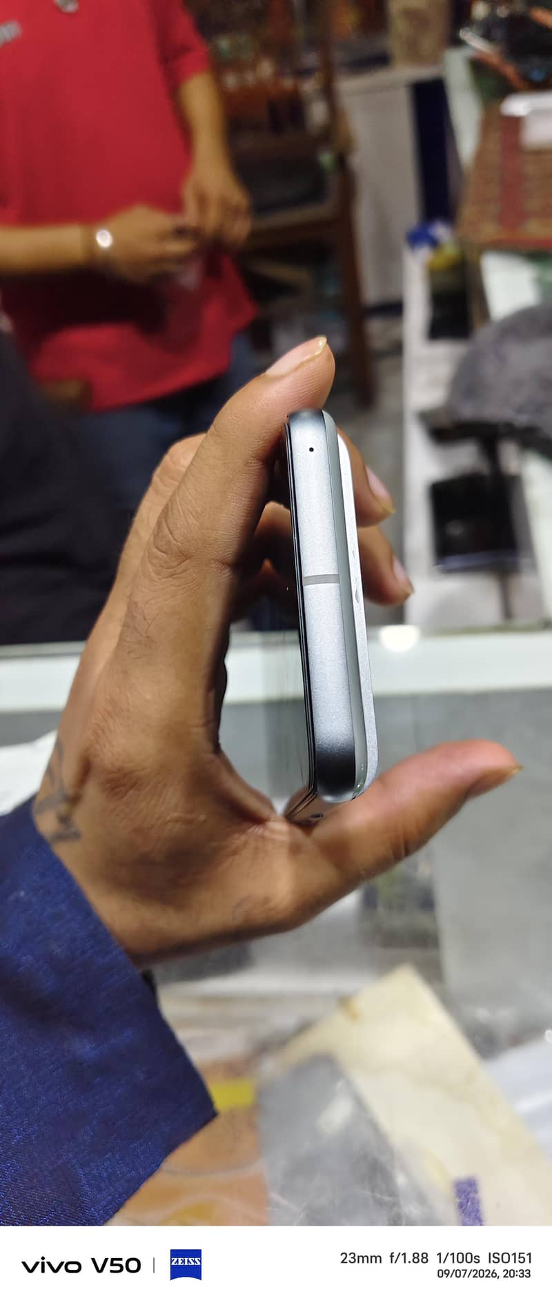 Google Pixel 8 4