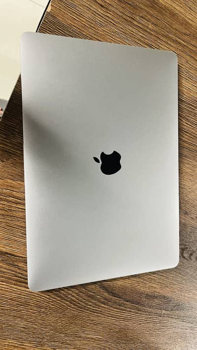 Apple Macbook Pro | 2020 | Core i5