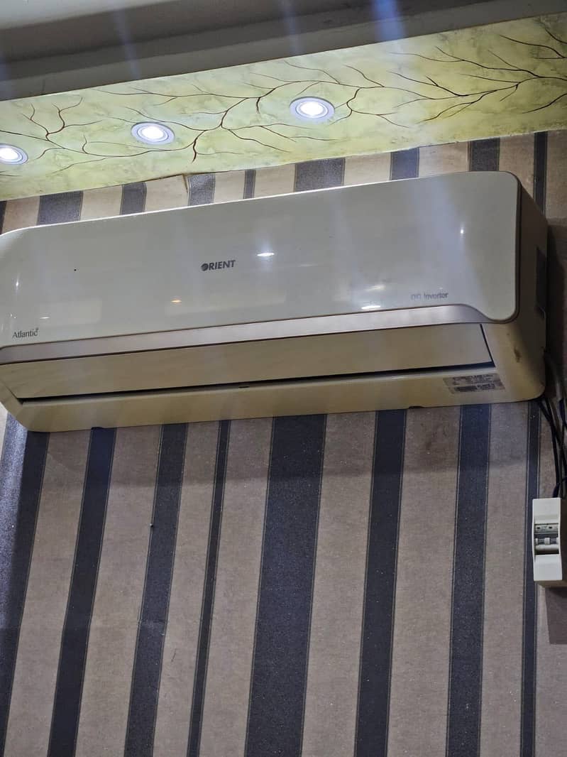 Orient Split AC On Working Condition 3