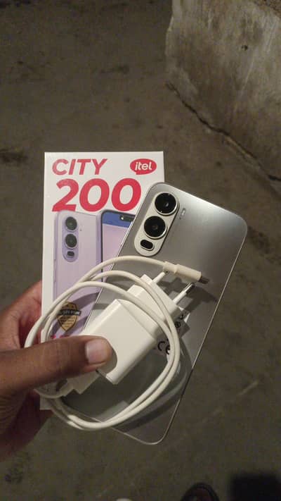 itel City 200 with box only 2 month used