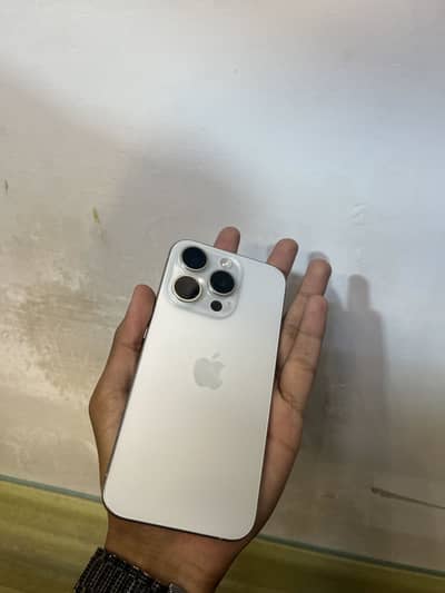 Apple iPhone 15 Pro