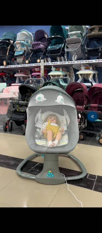 Mastela 3 in 1 Deluxe Multi Functional Baby Swing Bassinet (New)
