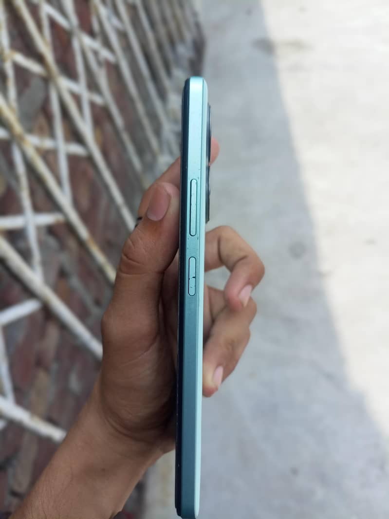 OPPO A58 0