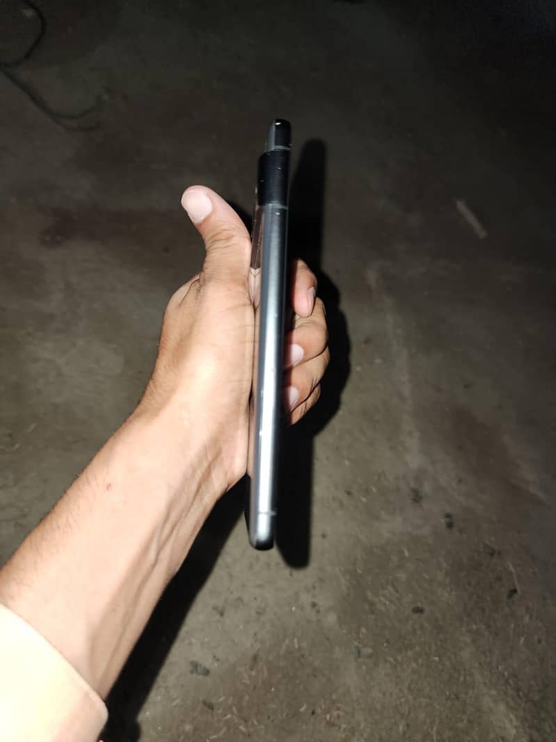 Google Pixel 7 4
