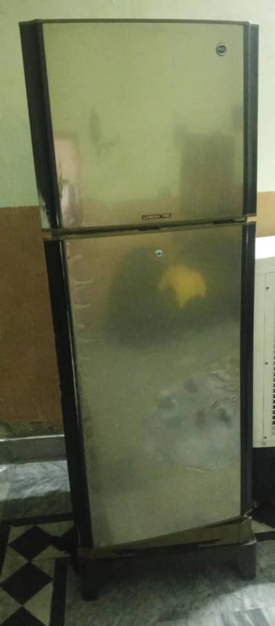 Refrigerator pel