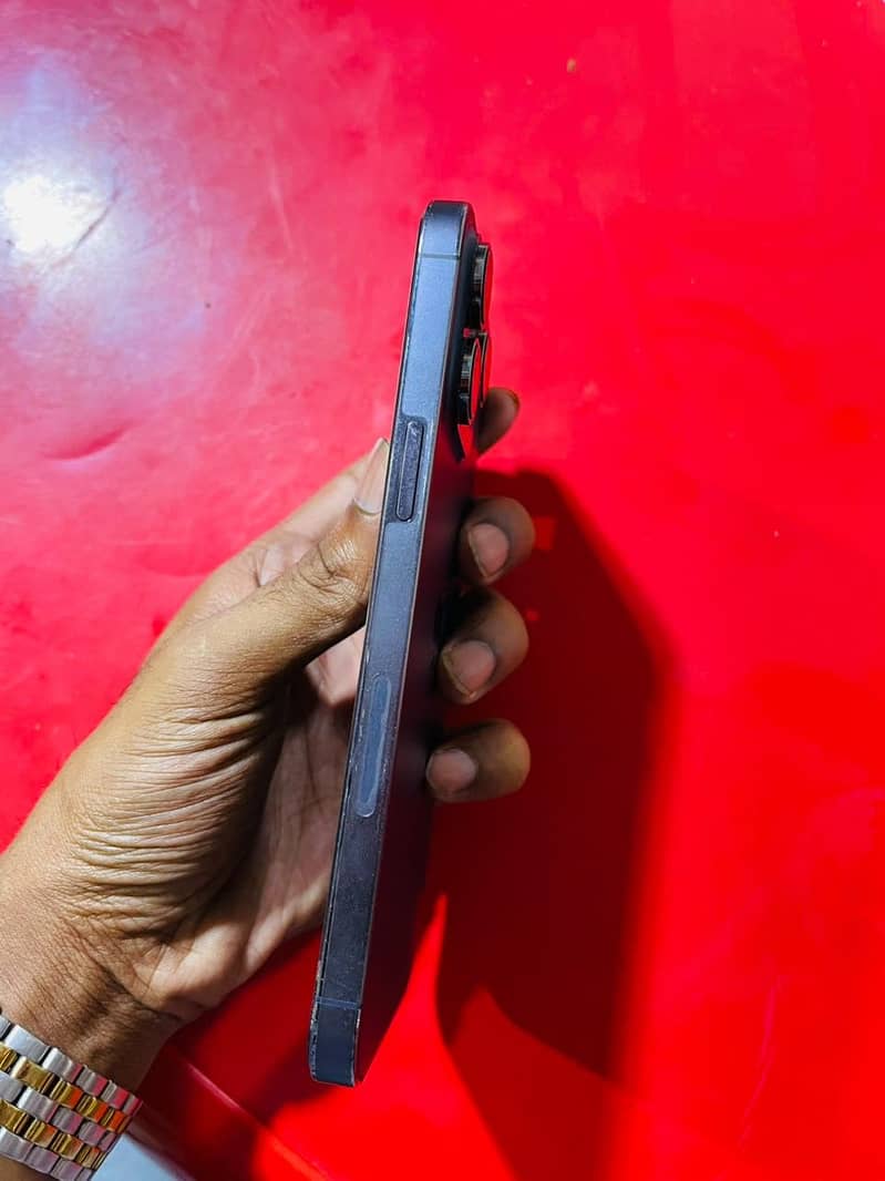 iPhone 14 Pro Max 3