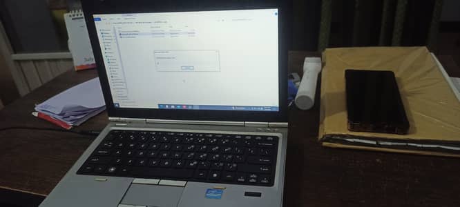 HP notebook elite i7 2560