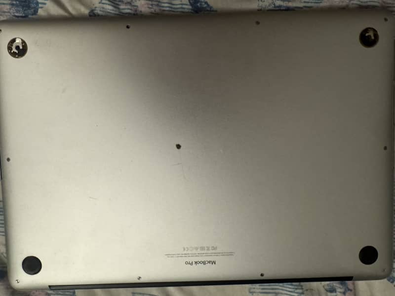MacBook Pro 2015 model 1