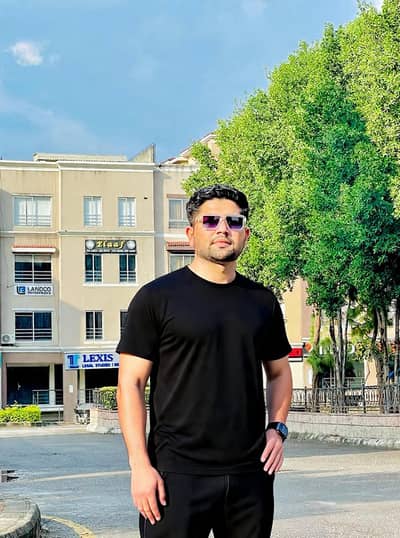 I need jobs  for security Guard. Protocol. office boy