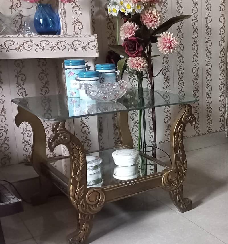 Centre table with two side tables 0