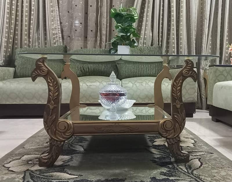 Centre table with two side tables 4