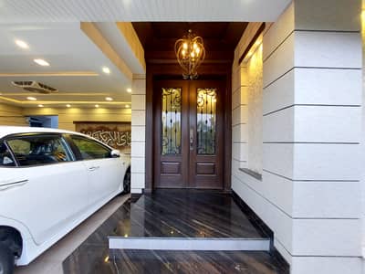 One Kanal Fully Furnished House For Rent in Bahria Town Lahore.