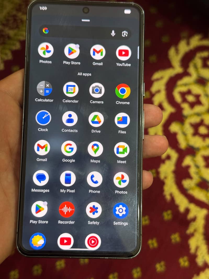 Google Pixel 8 Pro 2