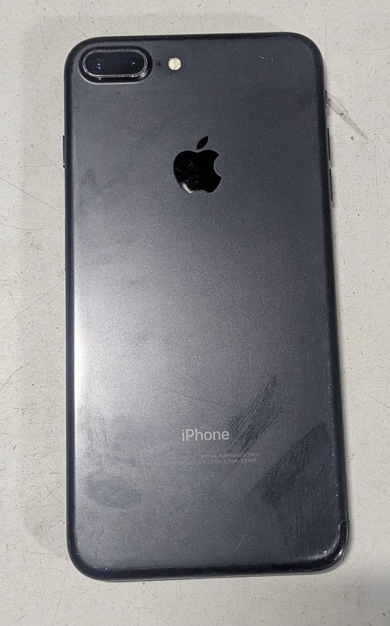 Apple iPhone 7 Plus 1