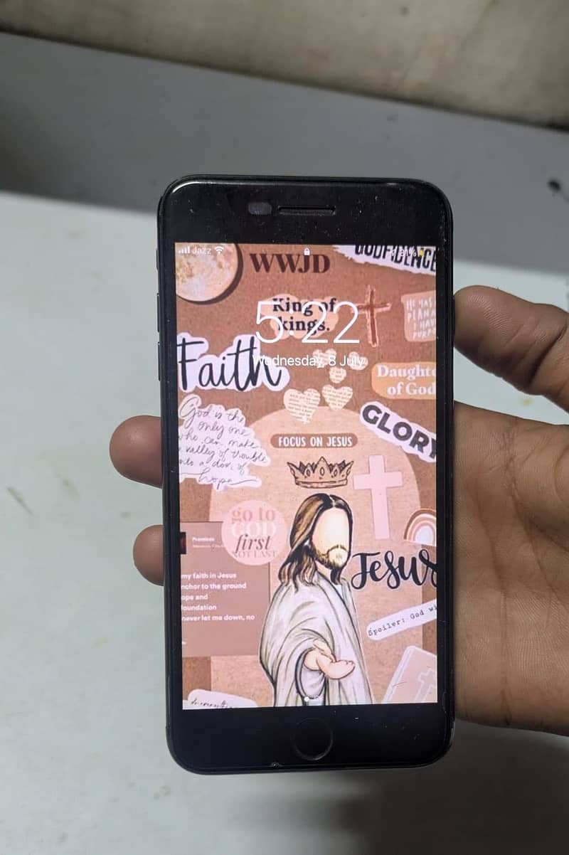 Apple iPhone 7 Plus 2