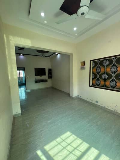 5 Marla Tile Floor Upper Portion For Rent Near Ucp University & Shaukat Khanam Chowk