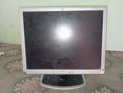 Computer Monitor for Sale – Fully Working | Dark Spot on Screen