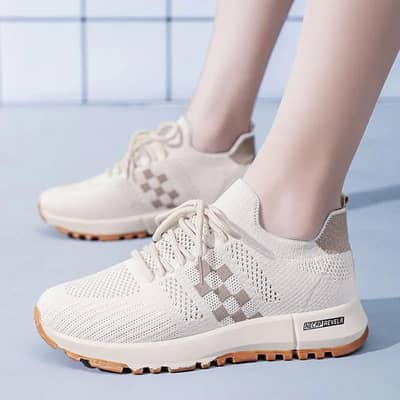 White Mesh Casual Sneakers