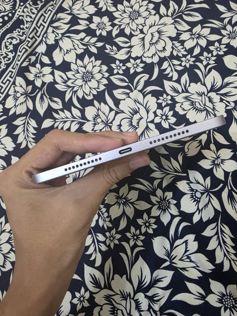 Ipad Mini 7 4