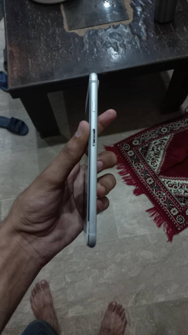 Apple iPhone 7 Plus 1