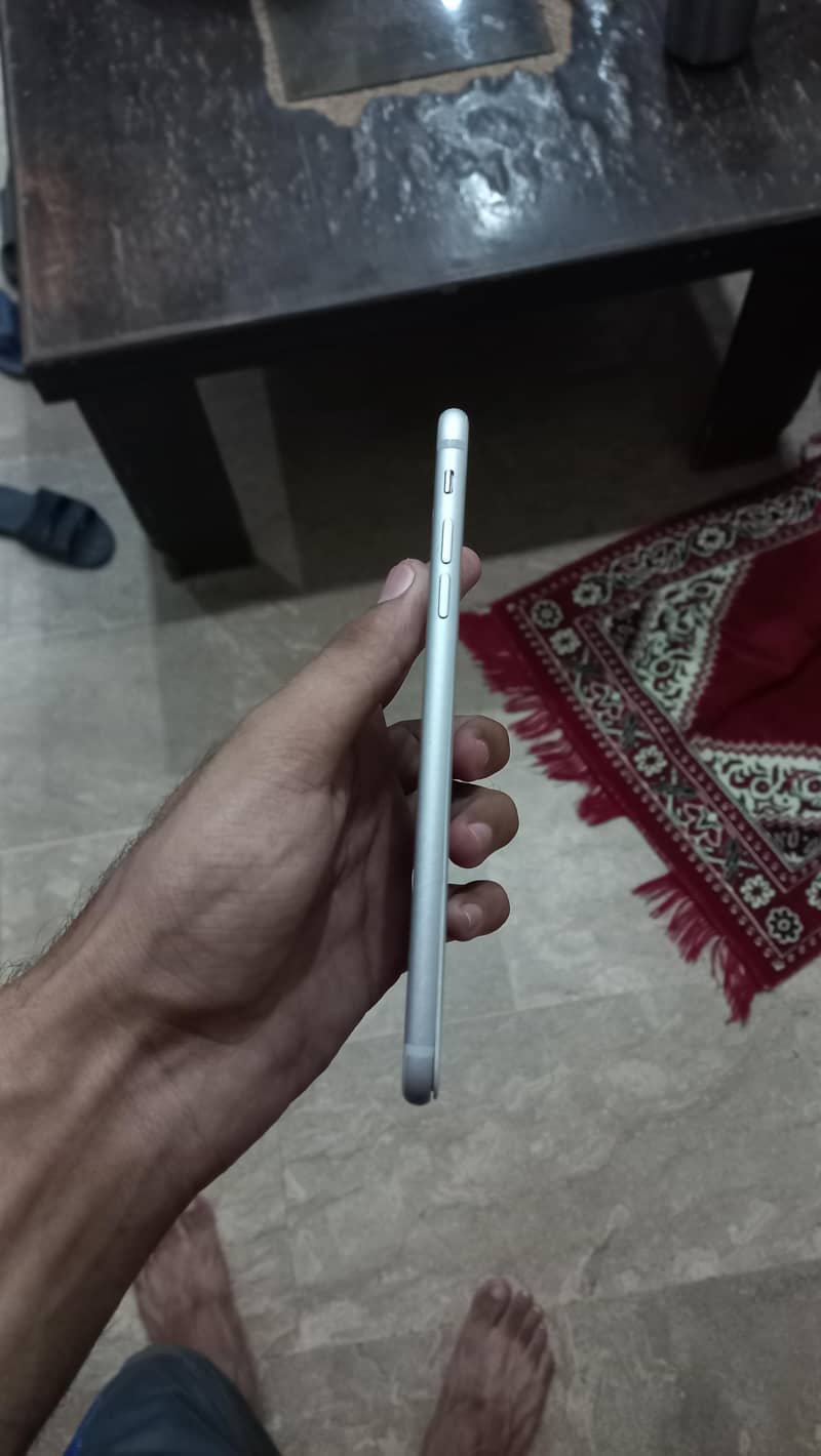 Apple iPhone 7 Plus 4