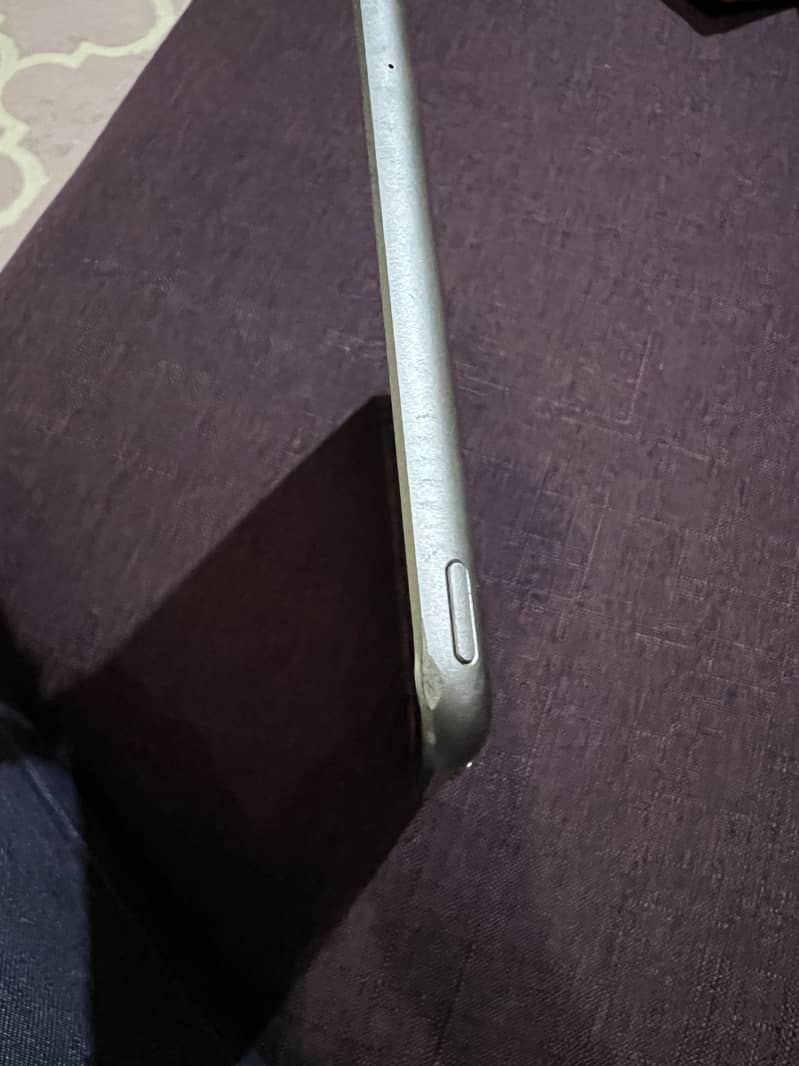 iPad 6th Generation 3