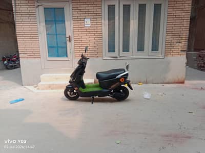 yadea Rubin electric scooter for sale
