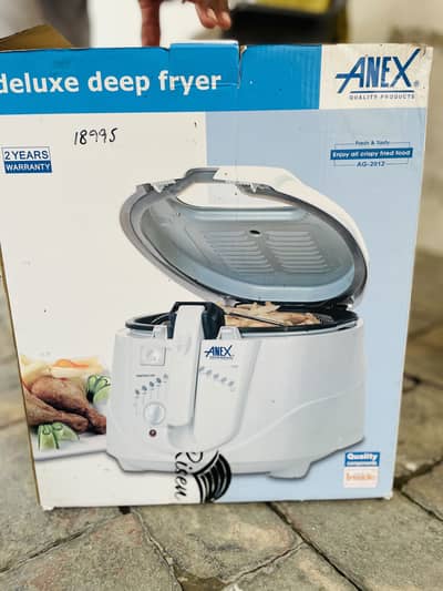 deluxe deep fryer