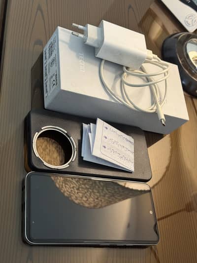 Tecno Spark 30 pro 8+8/128gb white colour