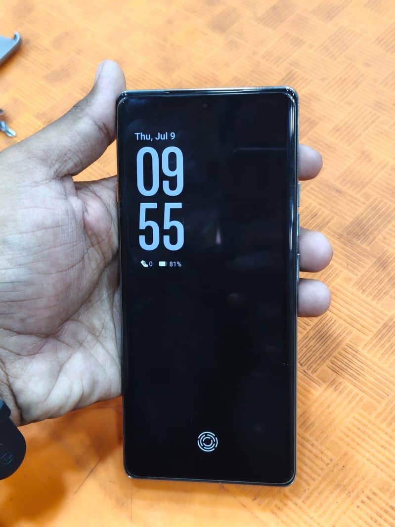 Tecno CAMON 40 Pro 1