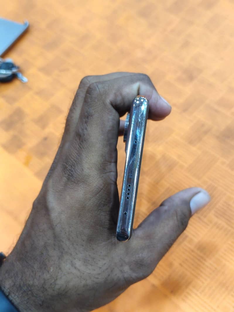 Tecno CAMON 40 Pro 3