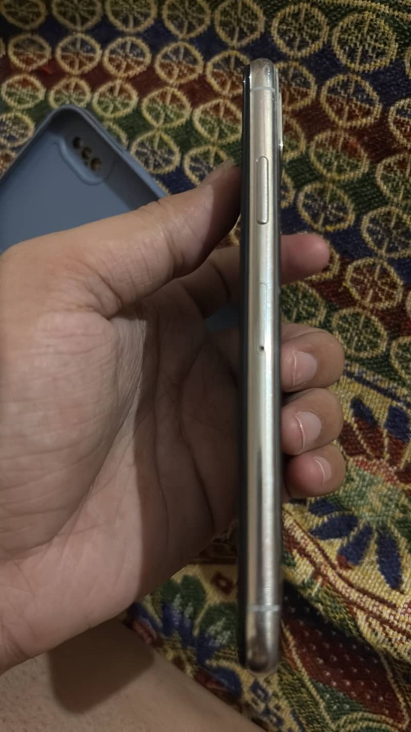 Apple iPhone X 1