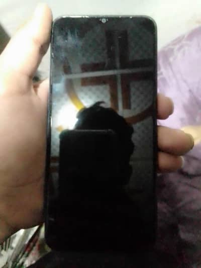 Realme C35